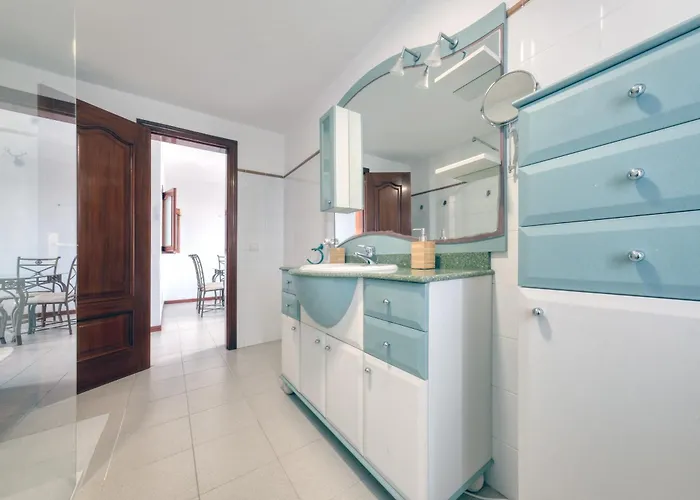 Paradise - Pool & Tennis By Lanzarote